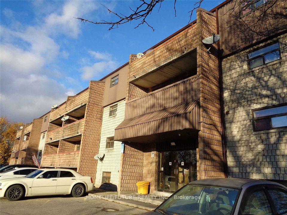 Multiplex at 560 Bloor Street E 405, Oshawa, ON L1H 3N2, Oshawa