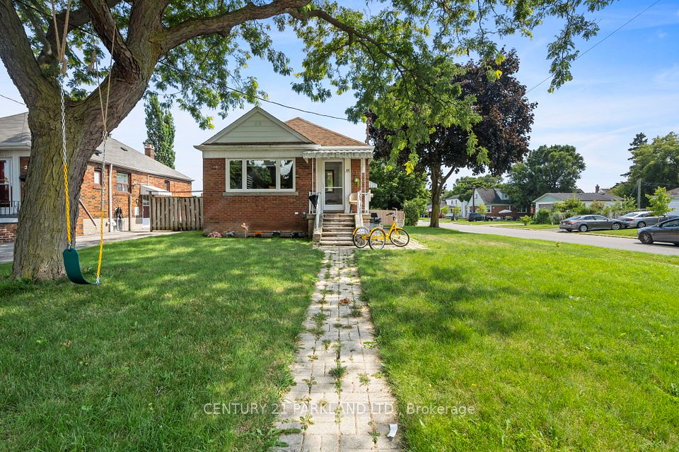 Detached at 35 Princemere Crescent BSMT, Toronto, ON M1R 3X1, Toronto E04