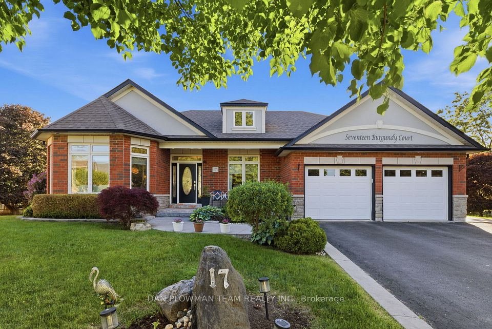 Detached at 17 Burgundy Court, Whitby, ON L1R 3H7, Whitby