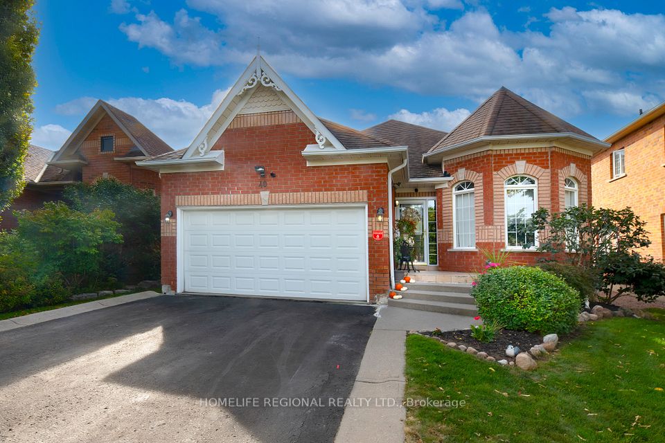 Detached at 40 Arnold Crescent, Whitby, ON L1M 1H9, Whitby