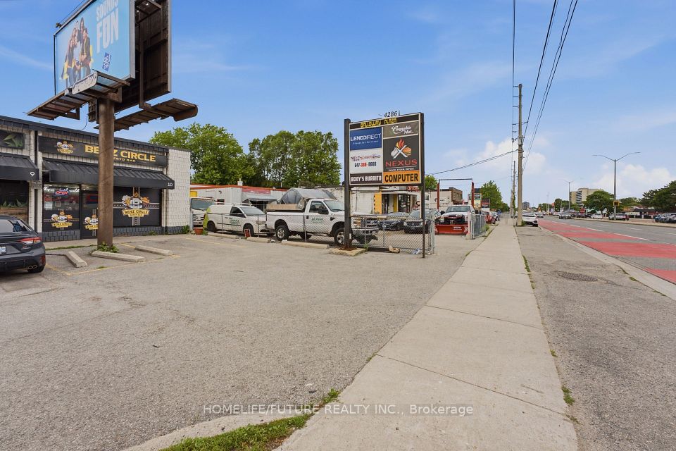 4288 Kingston Road 10, Toronto, ON M1E 2M8