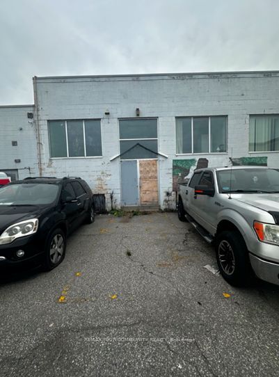 230 Harwood Avenue S 4, Ajax, ON L1S 3M2