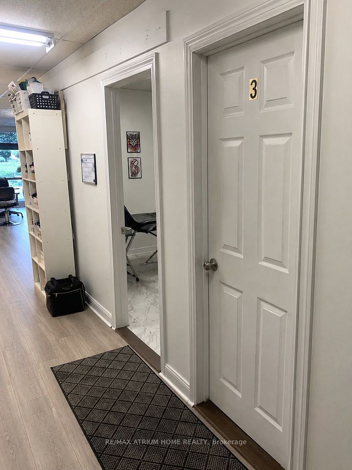 208 Harwood Avenue S, Ajax, ON L1S 2H6