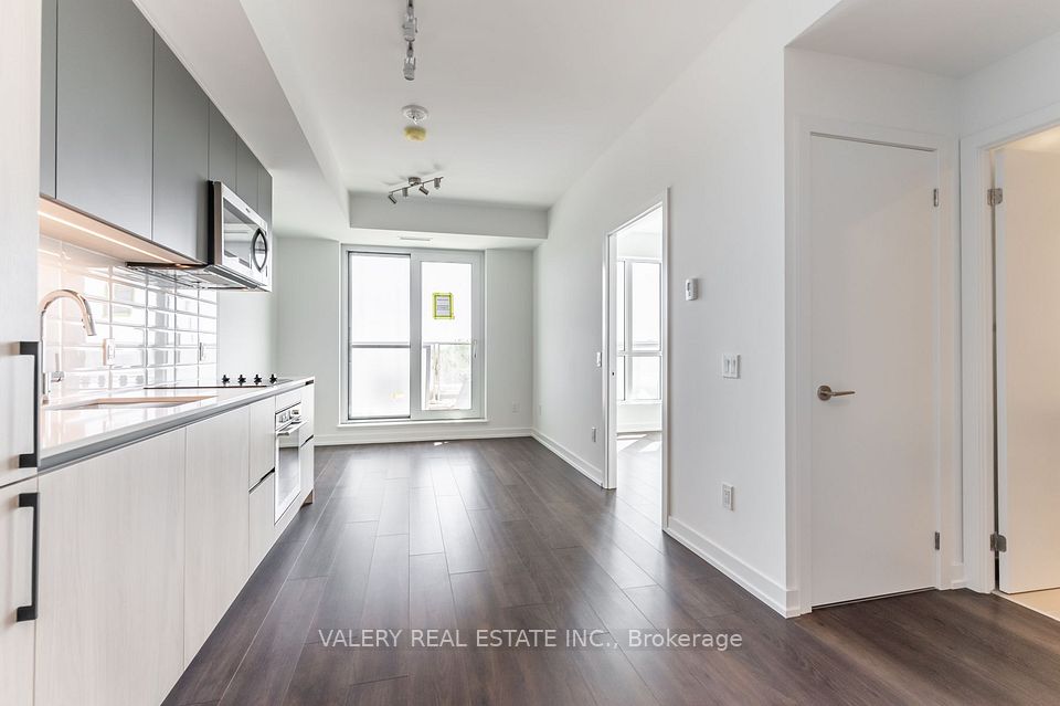 Condo Apartment at 150 Logan Avenue 631, Toronto, ON M4M 0E4, Toronto E01