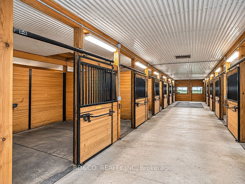 9752 Enfield Road Farm, Clarington, ON L0B 1B0