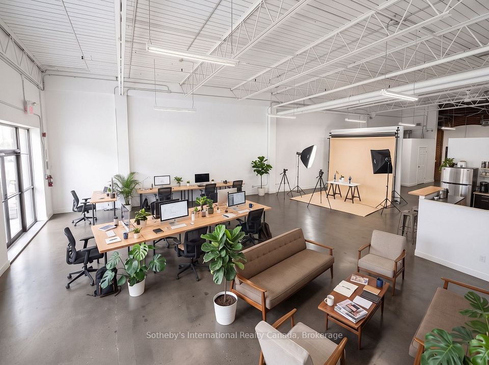 401 Logan Avenue 106, Toronto, ON M4M 2P2