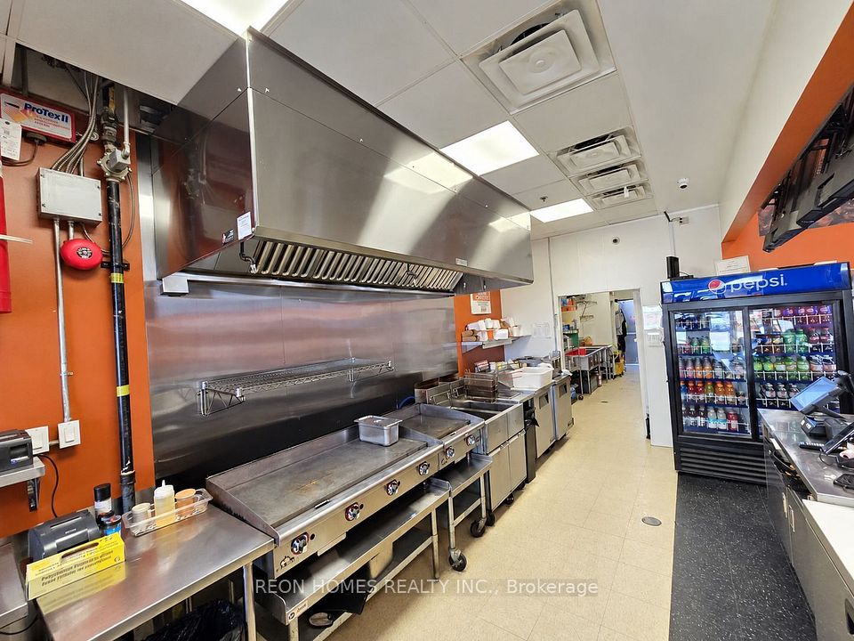 1016 Brock Road 3, Pickering, ON L1W 3M1