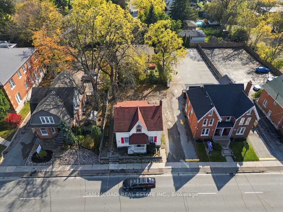 571 Kingston Road W, Ajax, ON L1S 6M1