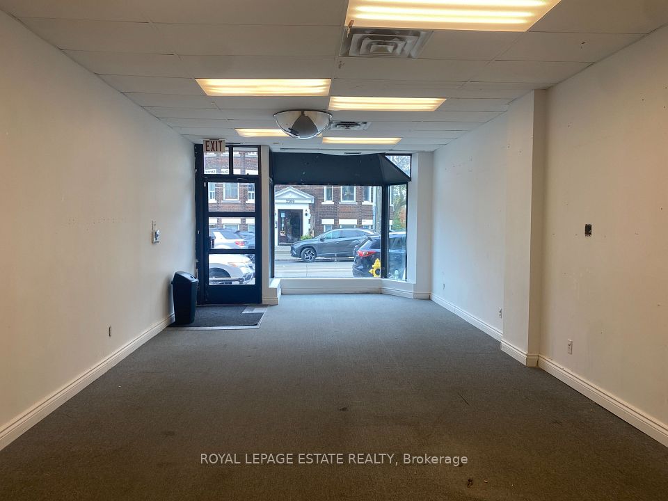 2142A Queen Street E, Toronto, ON M4E 1E3