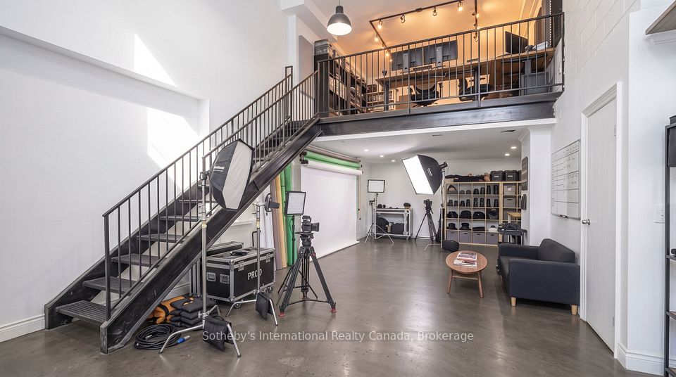 401 Logan Avenue 122, Toronto, ON M4M 2P2