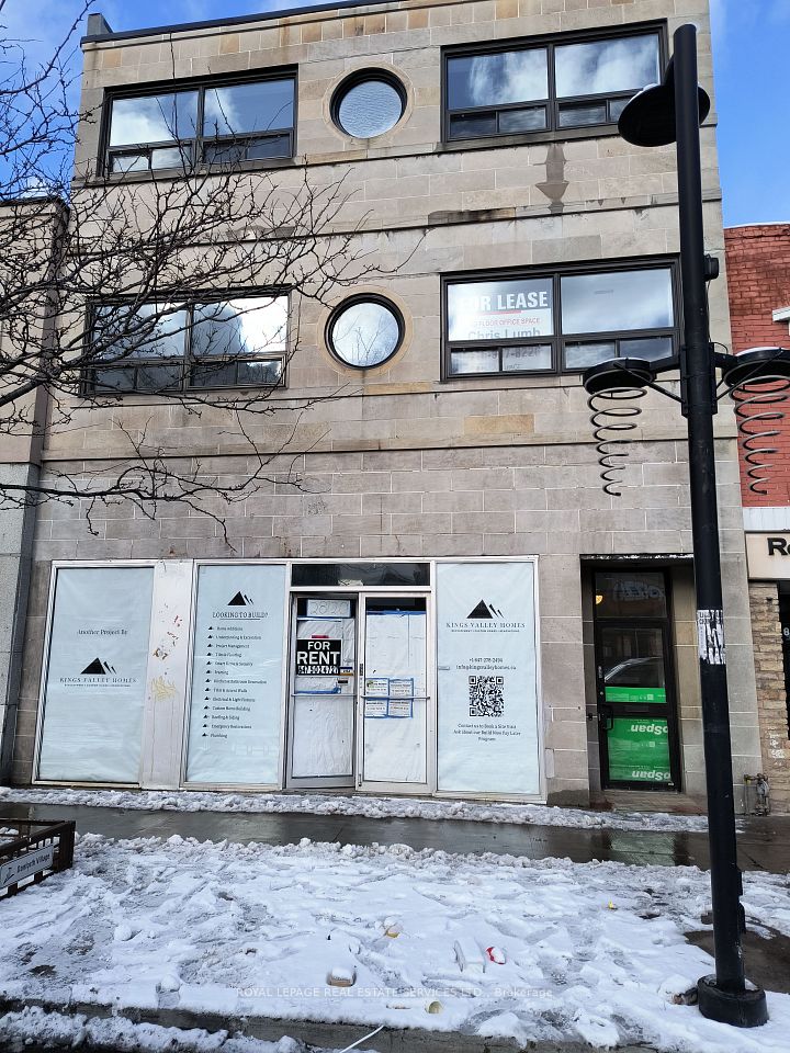 2820 Danforth Avenue 207, Toronto, ON M4C 1M1