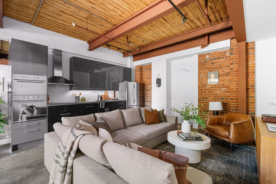 326 Carlaw Avenue 118, Toronto, ON M4M 3N8