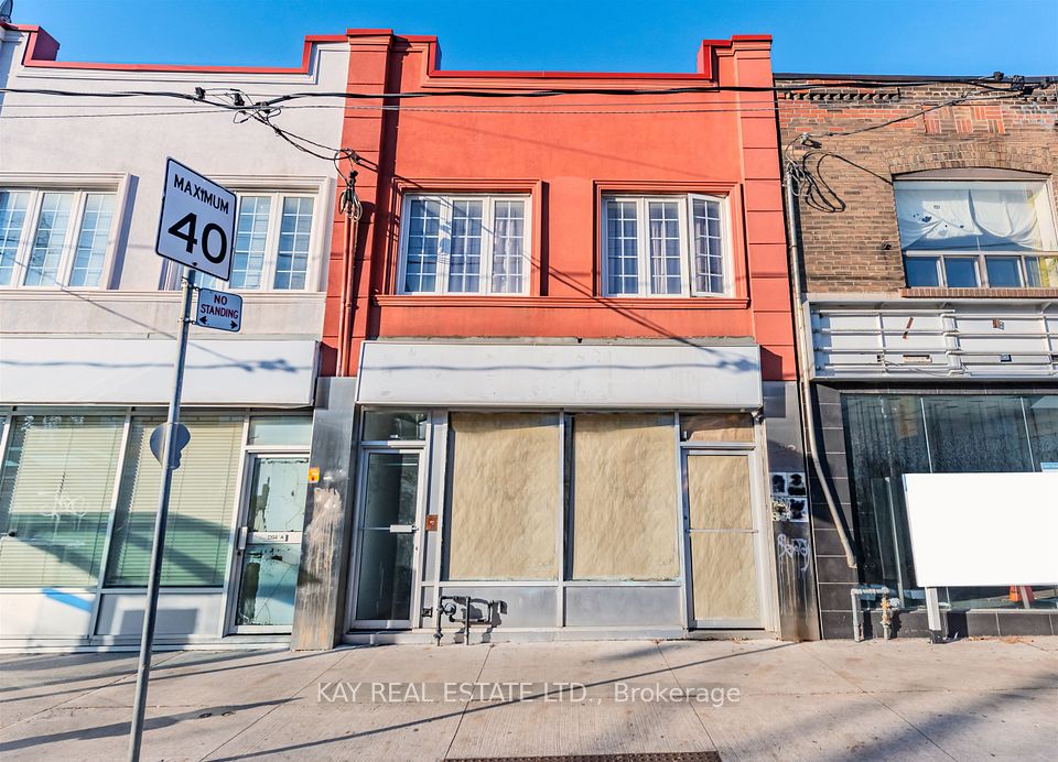 1396 Gerrard Street E, Toronto, ON M4L 1Z4