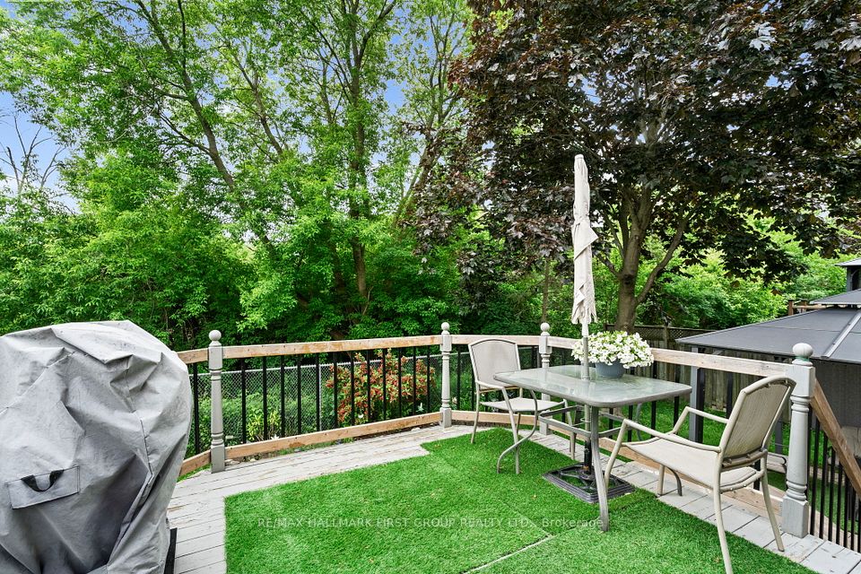 60 Spiers Crescent, Ajax, ON L1S 6Y6 12