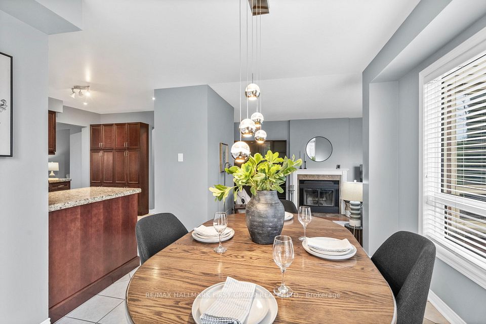 60 Spiers Crescent, Ajax, ON L1S 6Y6 10