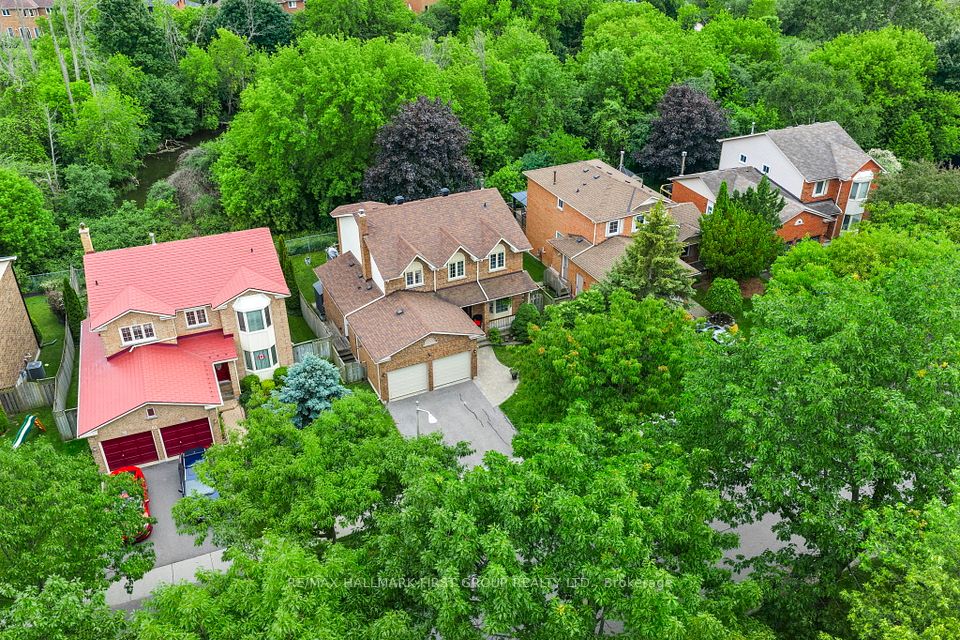 Detached at 60 Spiers Crescent, Ajax, ON L1S 6Y6
