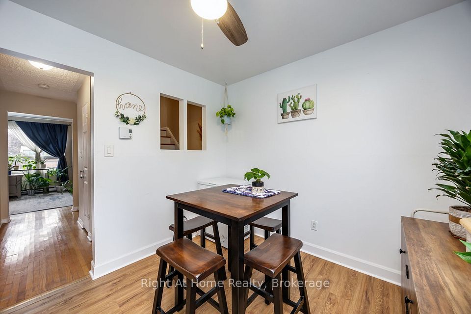 10 Newing Court, Ajax, ON L1S 2T6 15