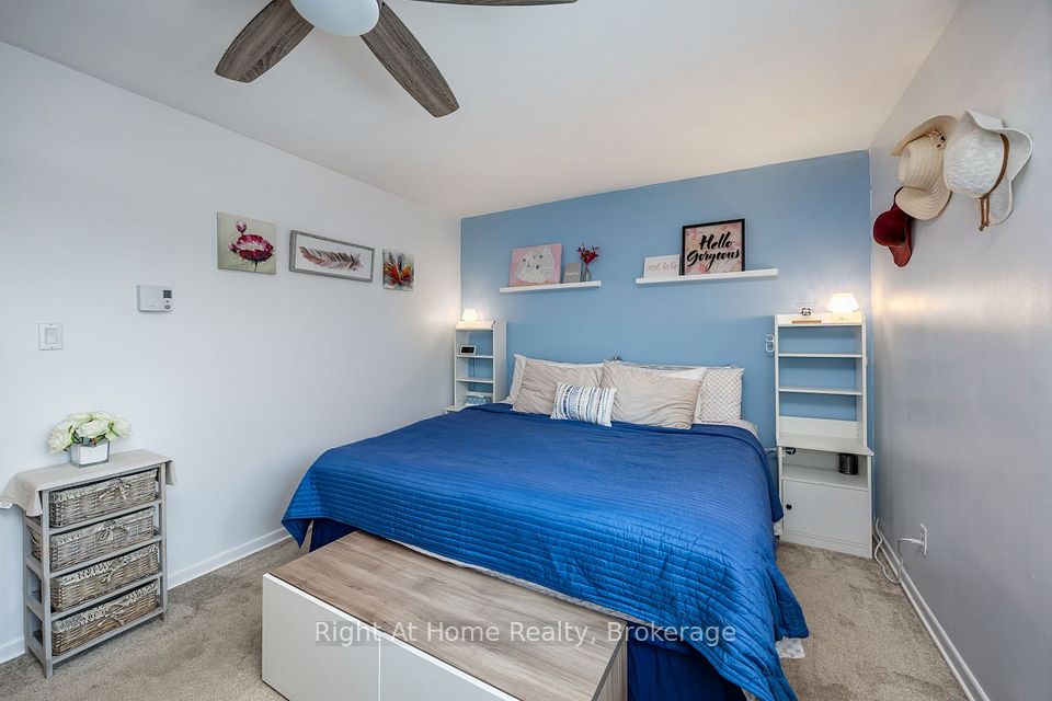 10 Newing Court, Ajax, ON L1S 2T6 24