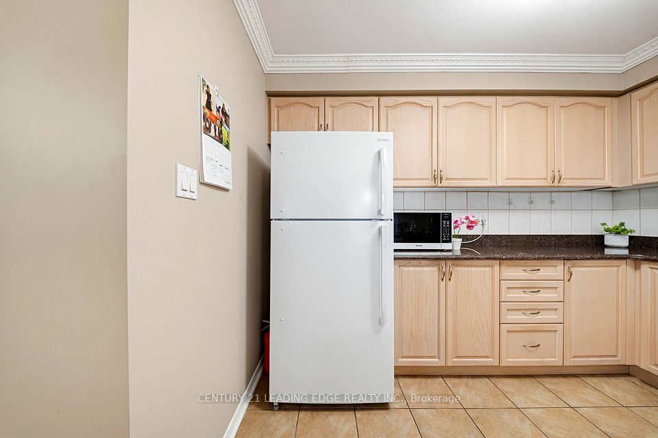 75 Howlett Crescent, Ajax, ON L1T 0A6 19