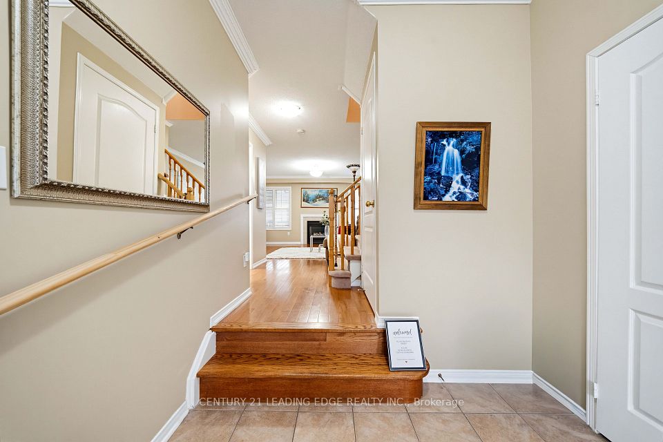75 Howlett Crescent, Ajax, ON L1T 0A6 11