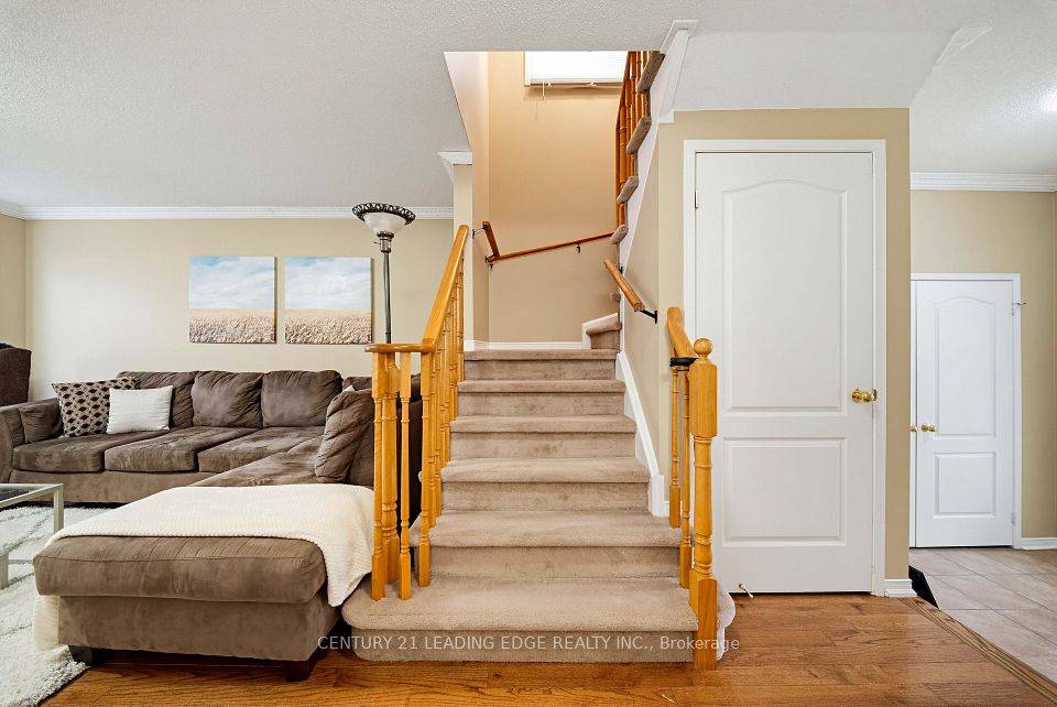 75 Howlett Crescent, Ajax, ON L1T 0A6 12