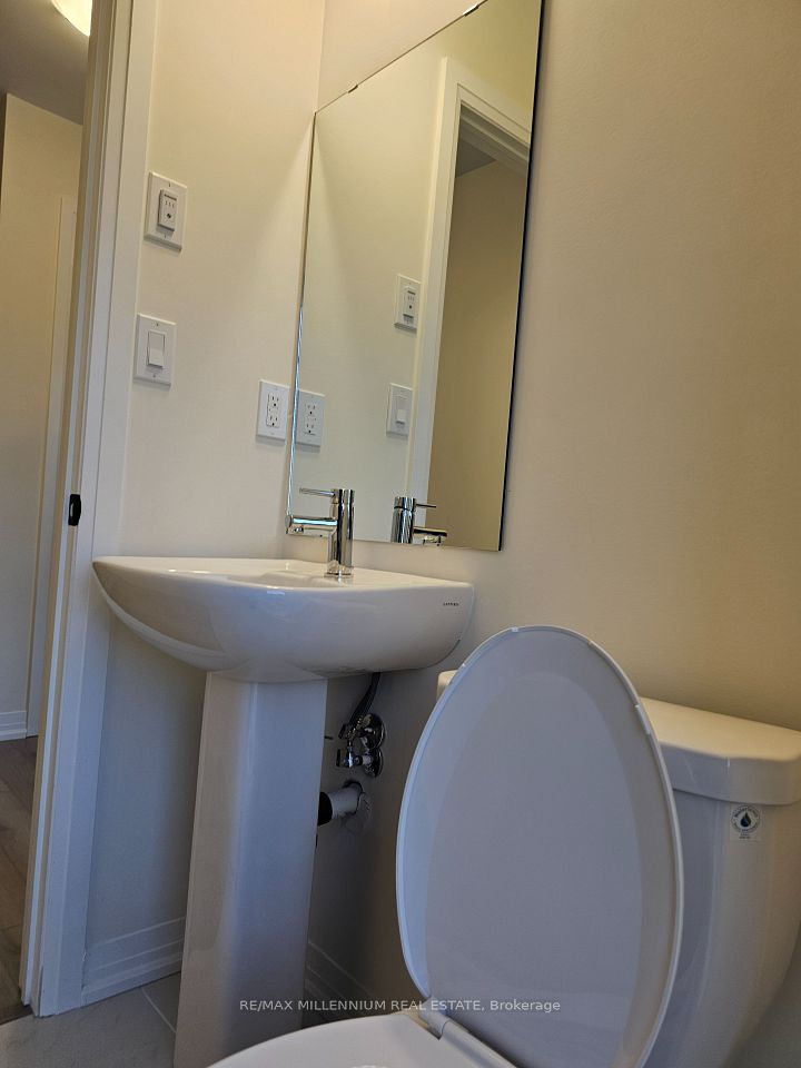 145 Tapscott Road 27, Toronto, ON M1B 1Y4 12