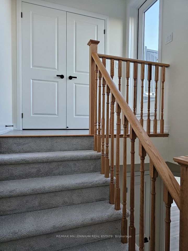 145 Tapscott Road 27, Toronto, ON M1B 1Y4 5