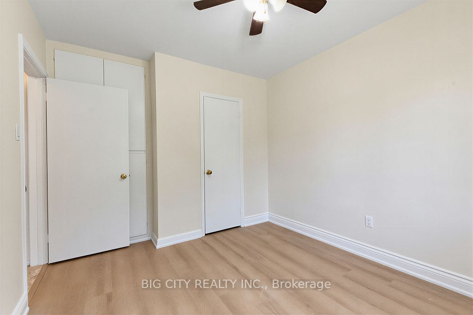 30 Lozoway Drive, Toronto, ON M1K 2Y4 7