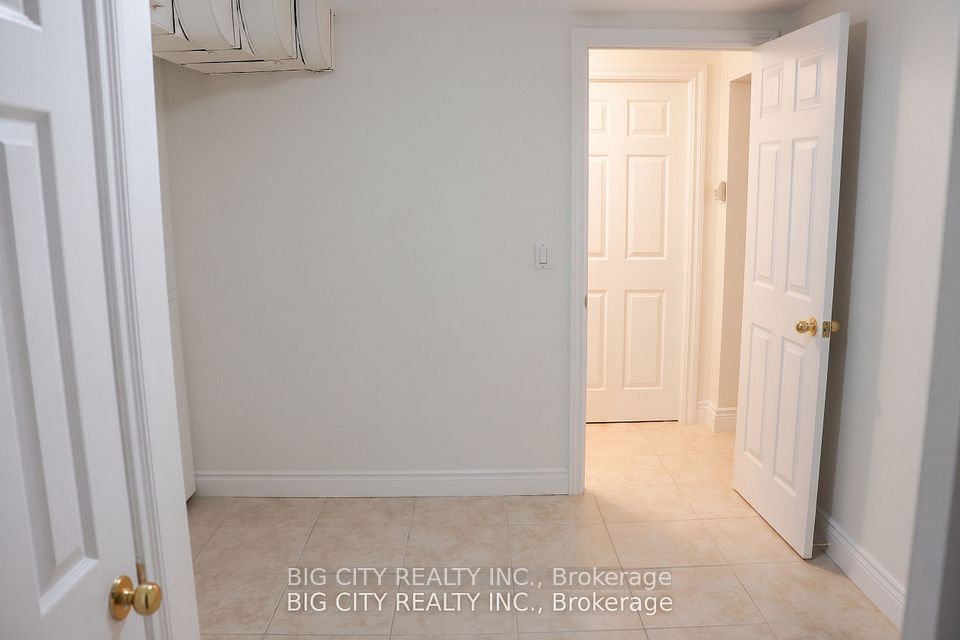 30 Lozoway Drive, Toronto, ON M1K 2Y4 25