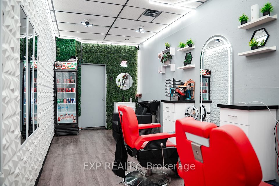 2789A Danforth Avenue, Toronto, ON M4C 1L9