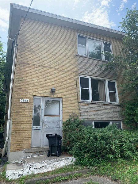 Fourplex at 2983 Lawrence Avenue E, Toronto, ON M1P 2V6