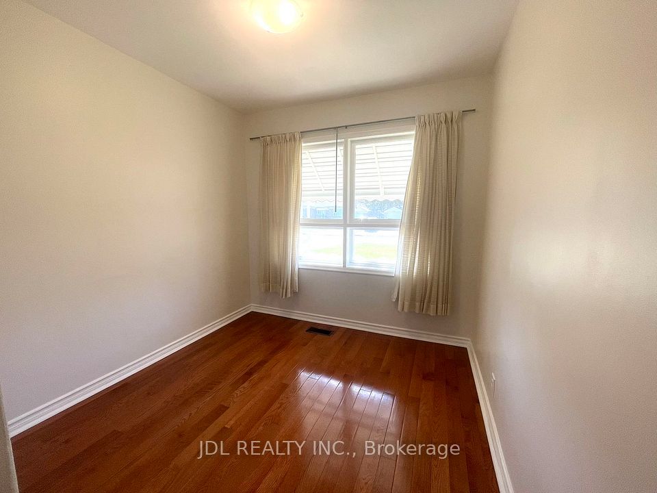 73 Shilton Road Main, Toronto, ON M1S 2J8 15