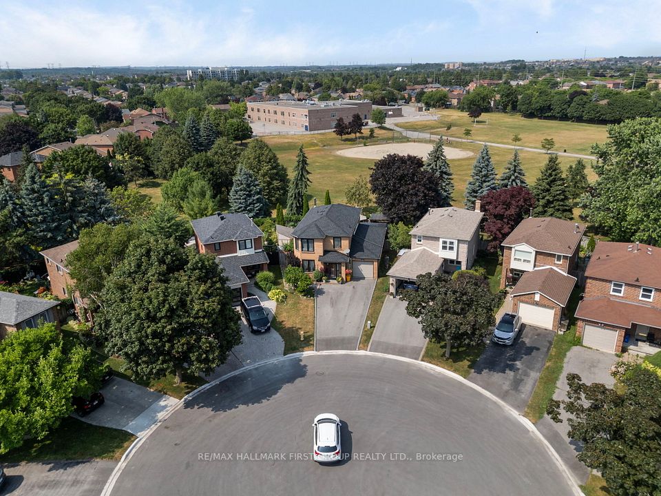 11 Bowers Court, Ajax, ON L1T 2L6 2