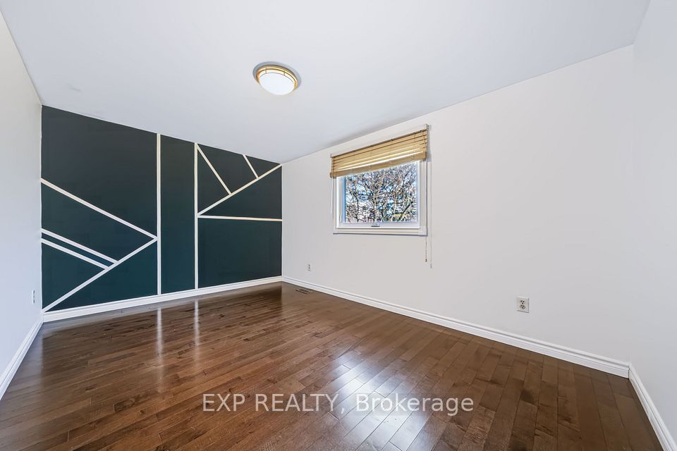 74 Longford Crescent, Toronto, ON M1W 1P4 22
