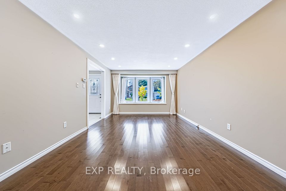 74 Longford Crescent, Toronto, ON M1W 1P4 9