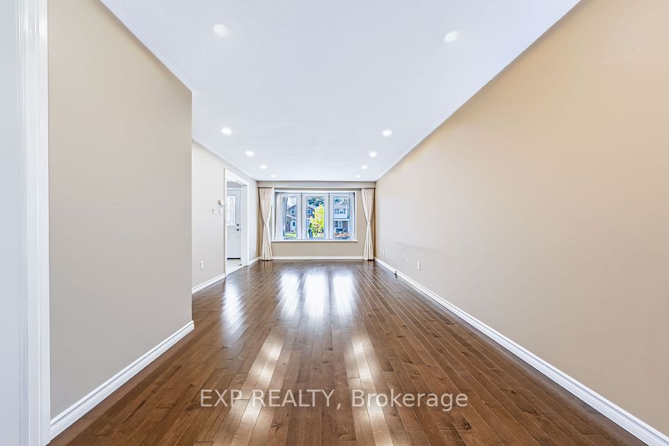 74 Longford Crescent, Toronto, ON M1W 1P4 10