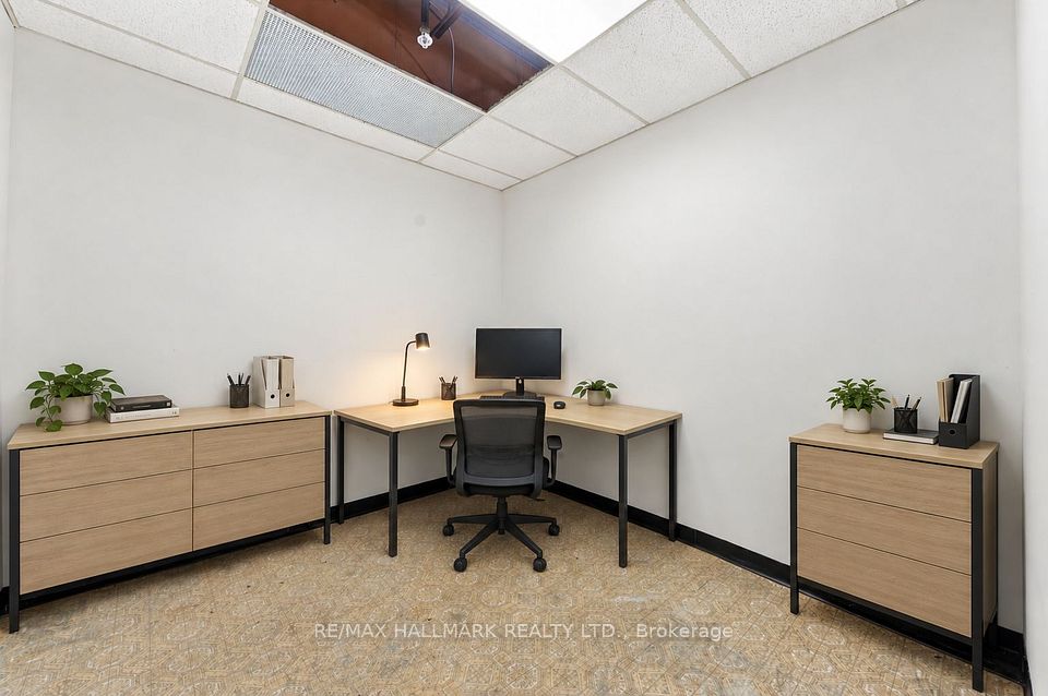 28 Howden Road, Toronto, ON M1R 3E4 13