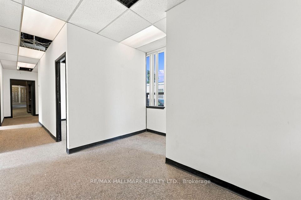 28 Howden Road, Toronto, ON M1R 3E4 7