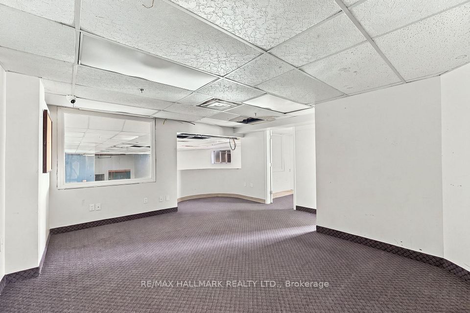 28 Howden Road, Toronto, ON M1R 3E4 25