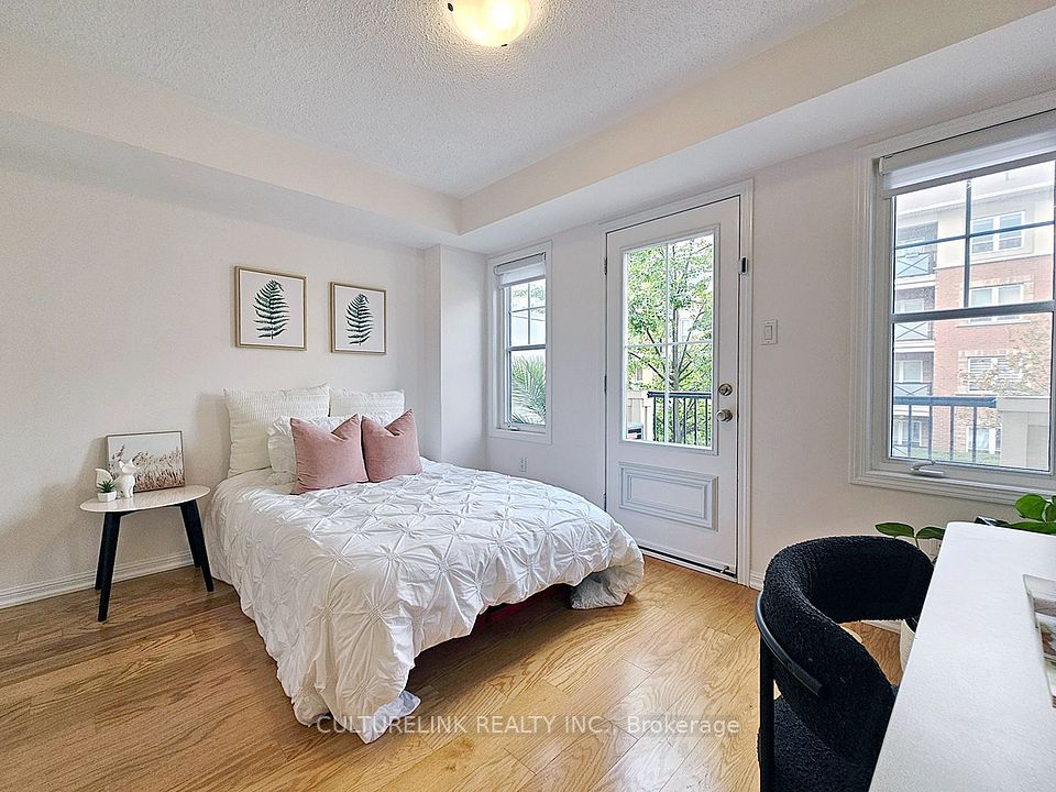 30 Mendelssohn Street 12, Toronto, ON M1L 0G8 19