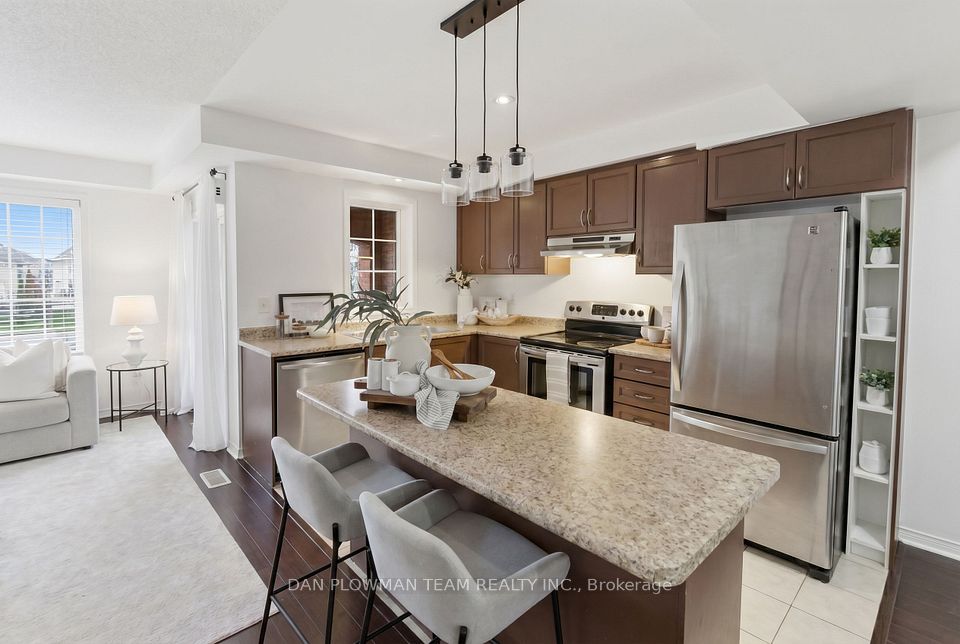 23 Blunden Road, Ajax, ON L1Z 0K9 14