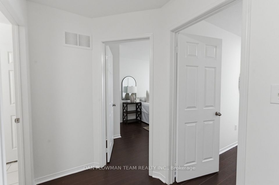 23 Blunden Road, Ajax, ON L1Z 0K9 18