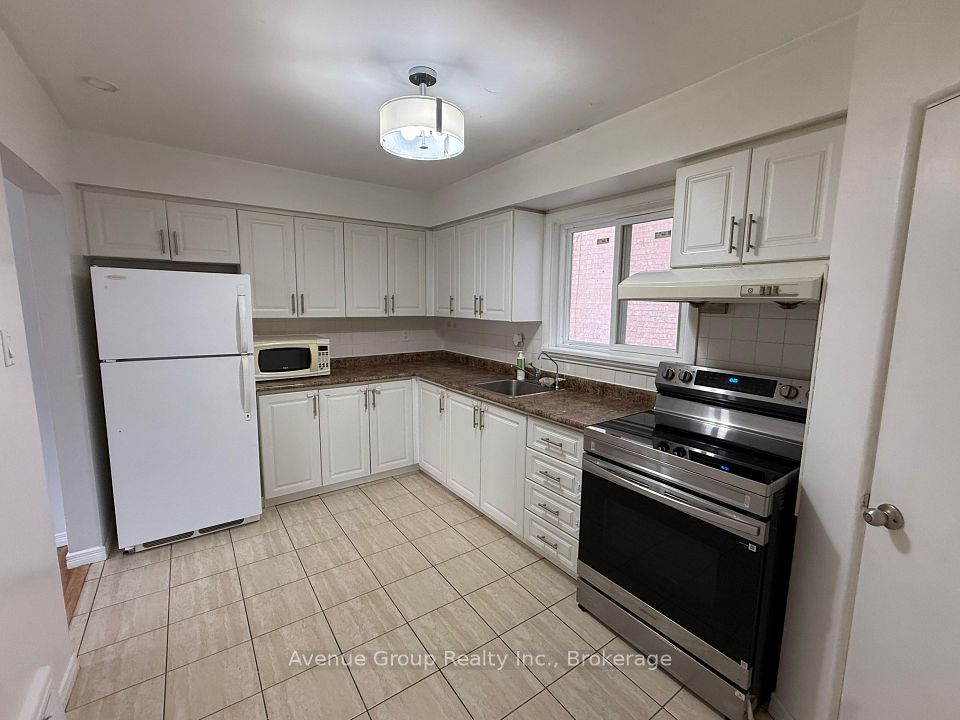 21 Bellbrook Road, Toronto, ON M1S 1K1 7