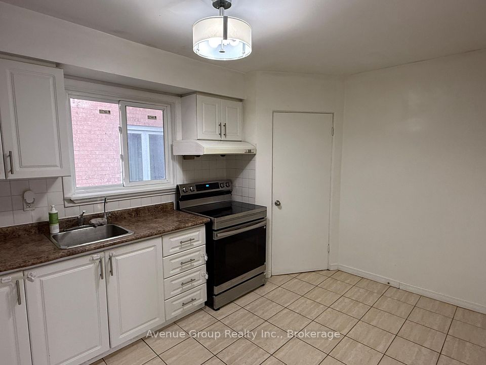 21 Bellbrook Road, Toronto, ON M1S 1K1 6