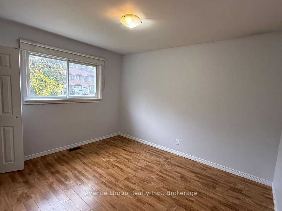 21 Bellbrook Road, Toronto, ON M1S 1K1 9