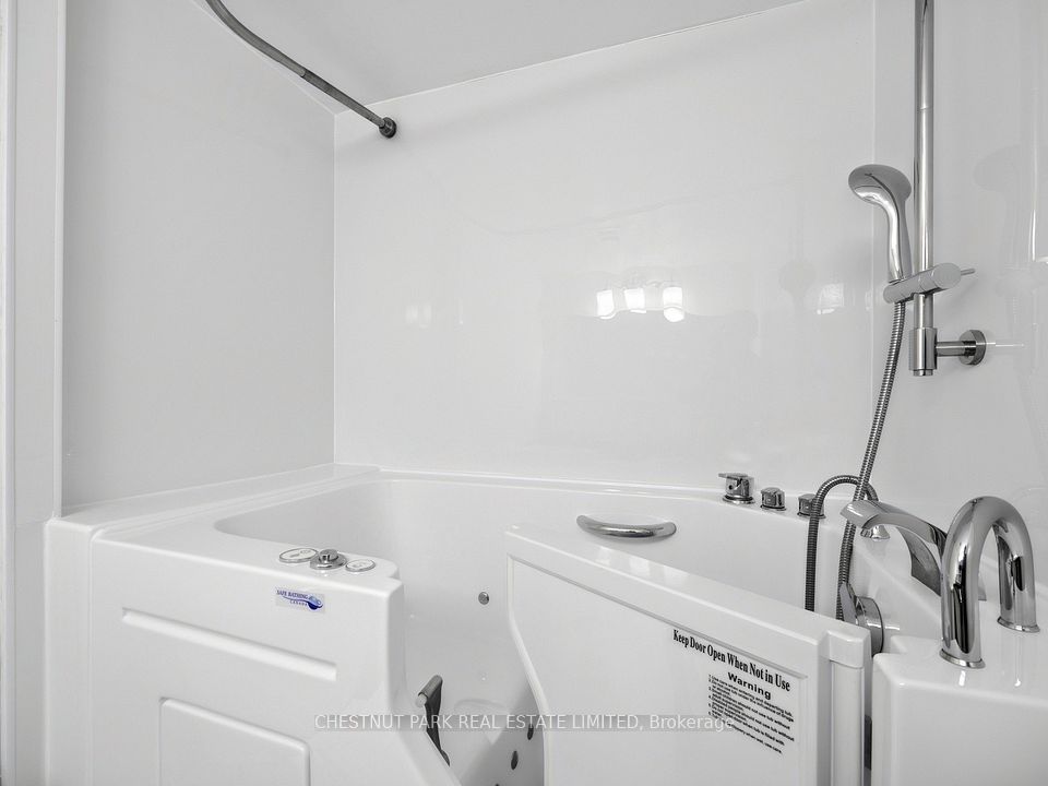 121 Trudelle Street 502, Toronto, ON M1J 3K4 25