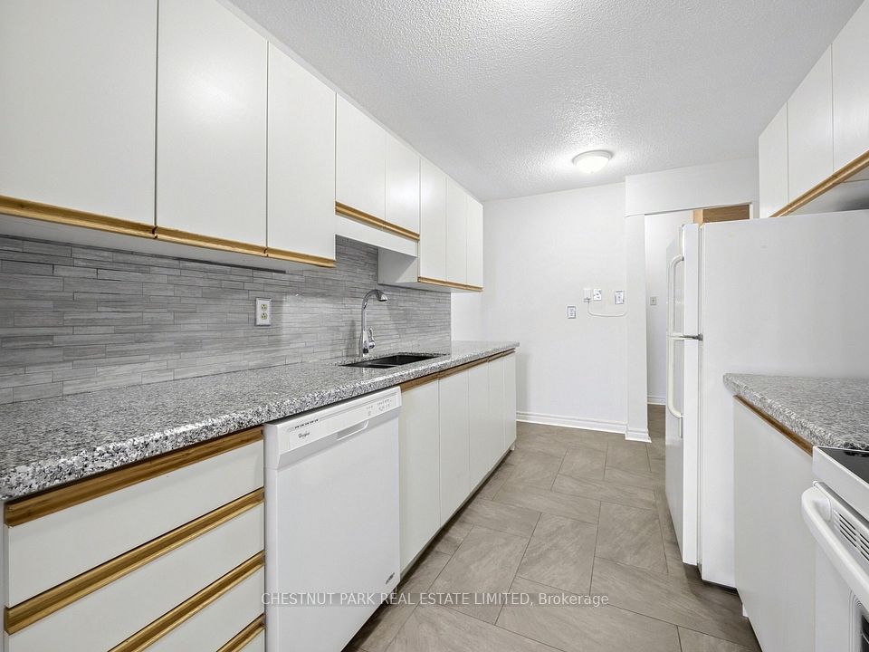 121 Trudelle Street 502, Toronto, ON M1J 3K4 14