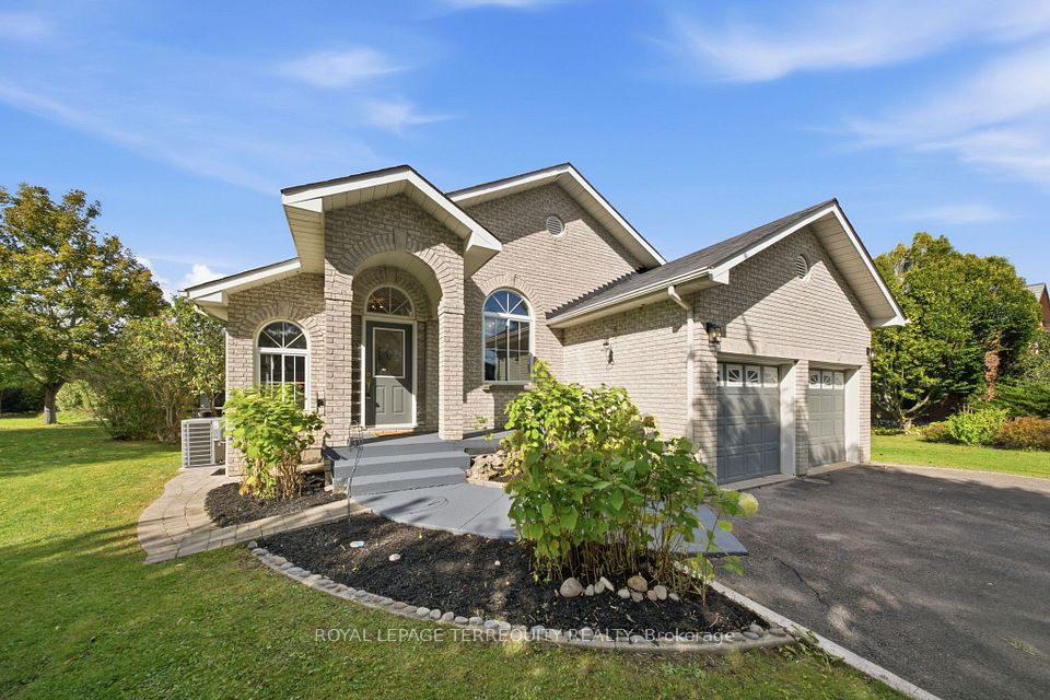 29 Ontoro Boulevard, Ajax, ON L1Z 1X6 4