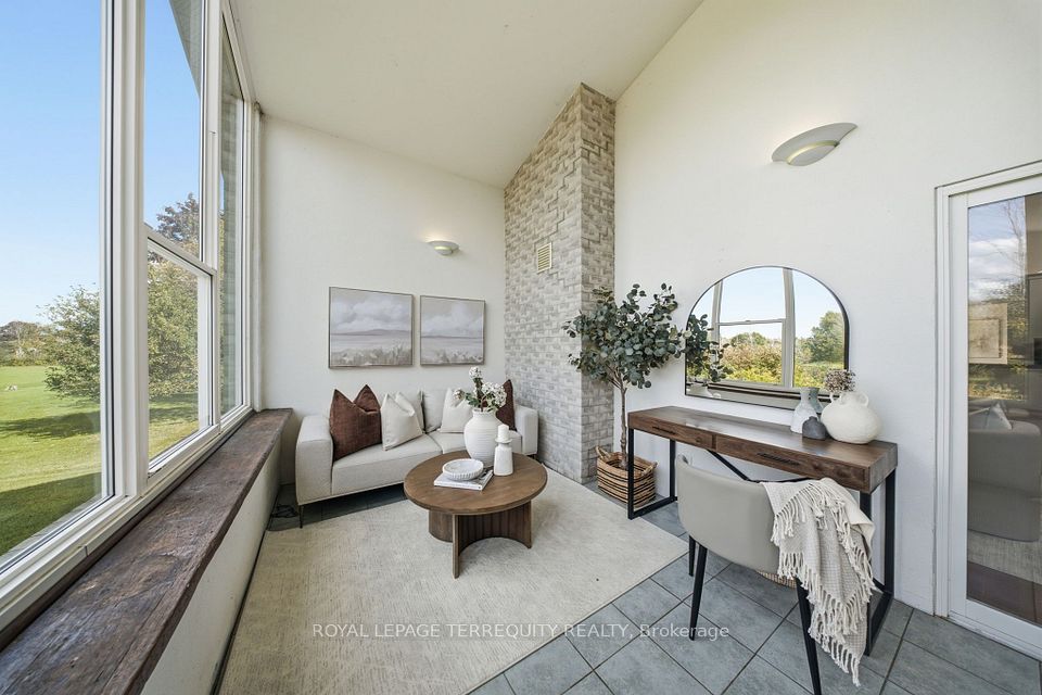 29 Ontoro Boulevard, Ajax, ON L1Z 1X6 21
