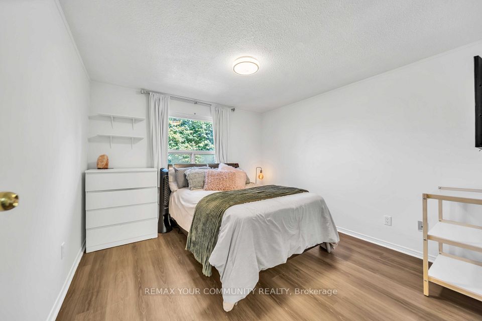 156 Quantrell Trail, Toronto, ON M1B 1L8 24